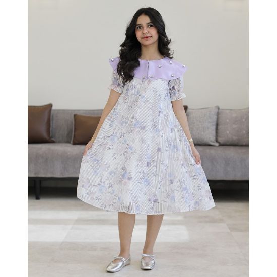 صورة فستان بناتي مشجر بنفسجي بياقة مرصعة بالإكسسوار اللامع - M3811